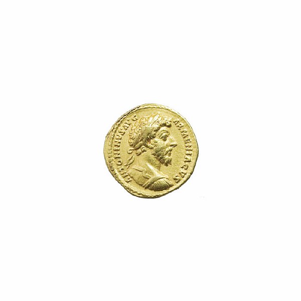 Марк Аврелий. 161-180 гг. н.э. Ауреус 163-164 гг. н.э. 
Отчеканен по случаю победы над Арменией. Золото.
Вес 7,2 гр. Состояние VF+.
