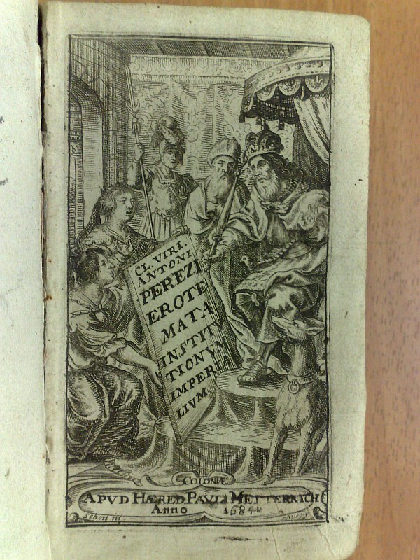 Perezi A  Institutiones Imperiales, Erotematibus distinctae. ., 13 н.л., 543 с., 2 н.л., гравированный титульный лист. Пергаментный переплет.