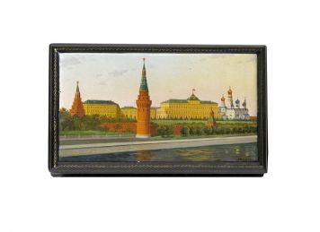Шкатулка с изображением Кремля.