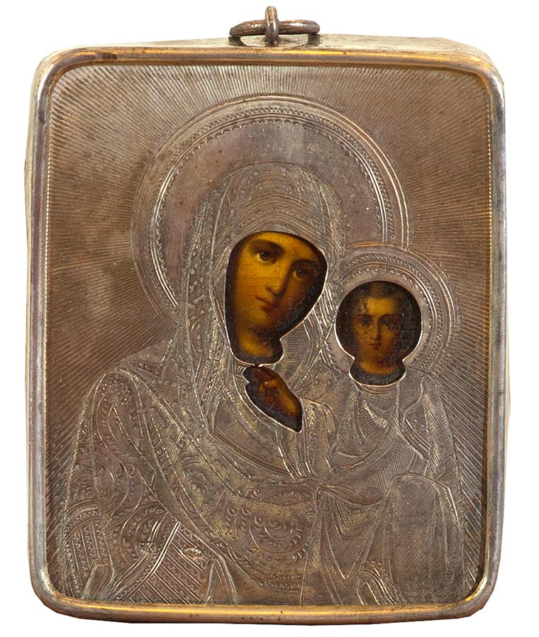 Икона «Казанская Богоматерь» в серебряном окладе.