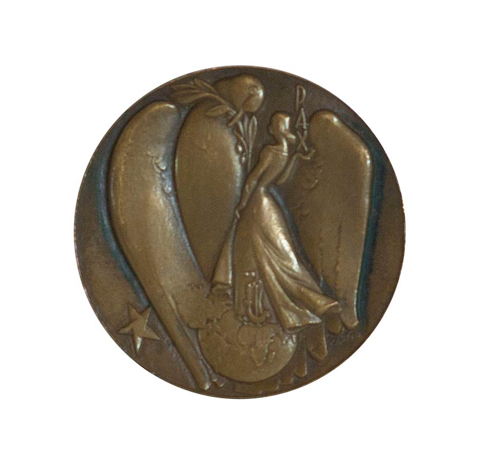 Памятная  медаль Парижской Мирной конференции 1946 года. Эскиз П. Пикассо.