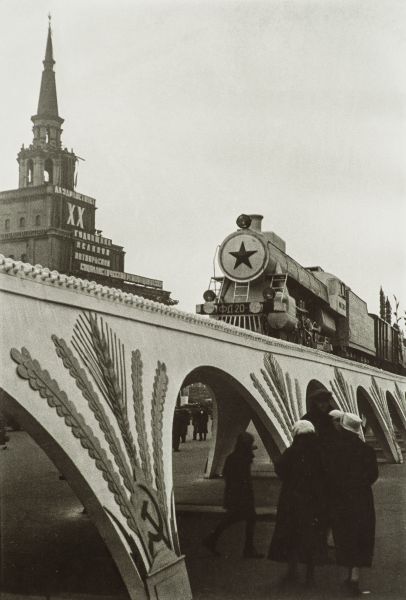 Железная дорога на Комсомольской площади, 1937 г.