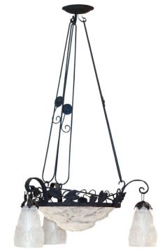 Chandelier with floral decor for 3 shades.