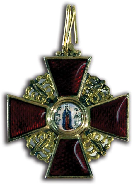 Faleristics. Badge of the Order of St. Anne, III degree. Beginning of the 19th century. Workshop "Eduard". Gold, enamel. Stamps: hallmark 56 on the ear. Under the enamel on the arms “VD”, “Eduard”. Size: 35.5 mm. Weight: 9.0 g. with ring. Small cracks on the medallion on the reverse side.