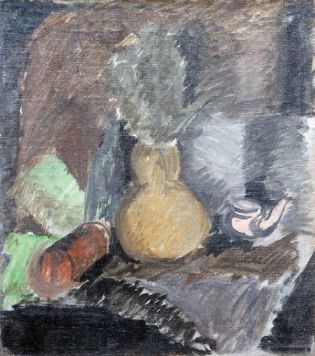 Still life with a yellow pot.