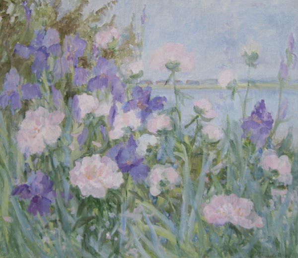 Ирисы и пионы.