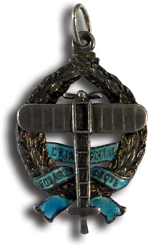 Faleristics. Badge of the “Special Committee for Strengthening the Russian Air Force”. Issued for a voluntary donation. Beginning of the 20th century. Workshop “Eduard”, silver, enamel. Hallmarks: hallmark 84, “VD”. Size: 36 x 23 mm. Weight: 9.0 g.
