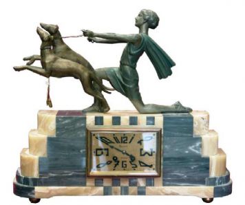 Mantel clock in Art Deco style "Girl with dogs".